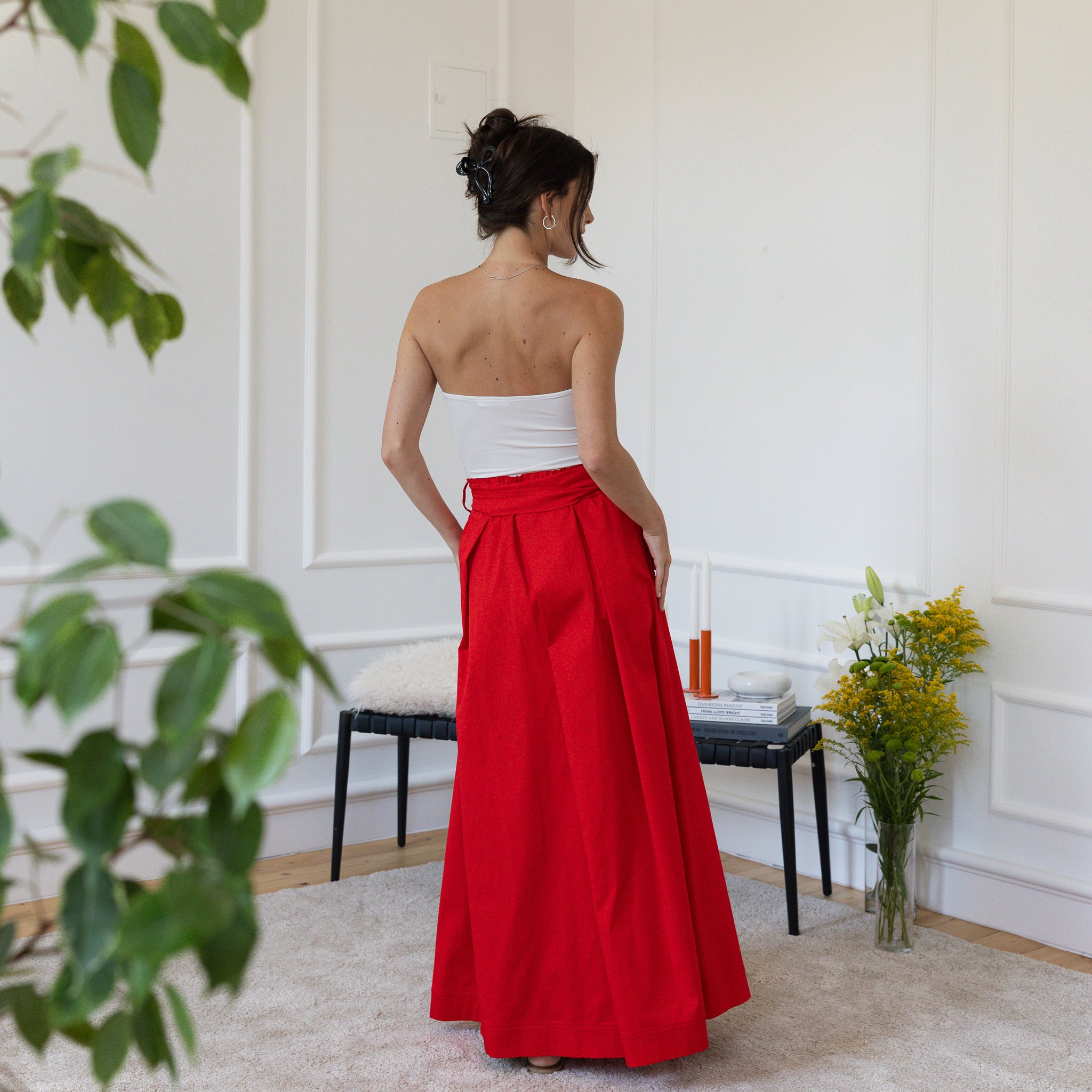 Back view of maxi cotton red skirt