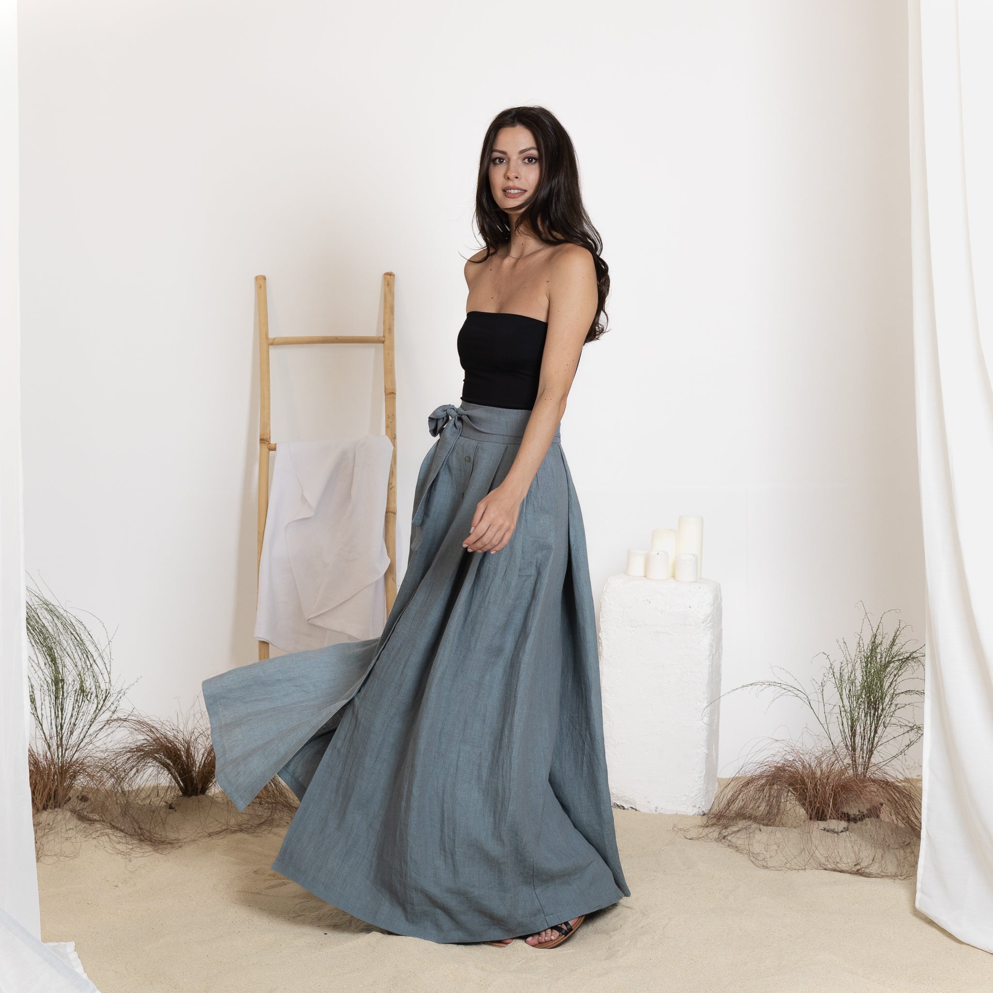 Flared maxi linen skirt