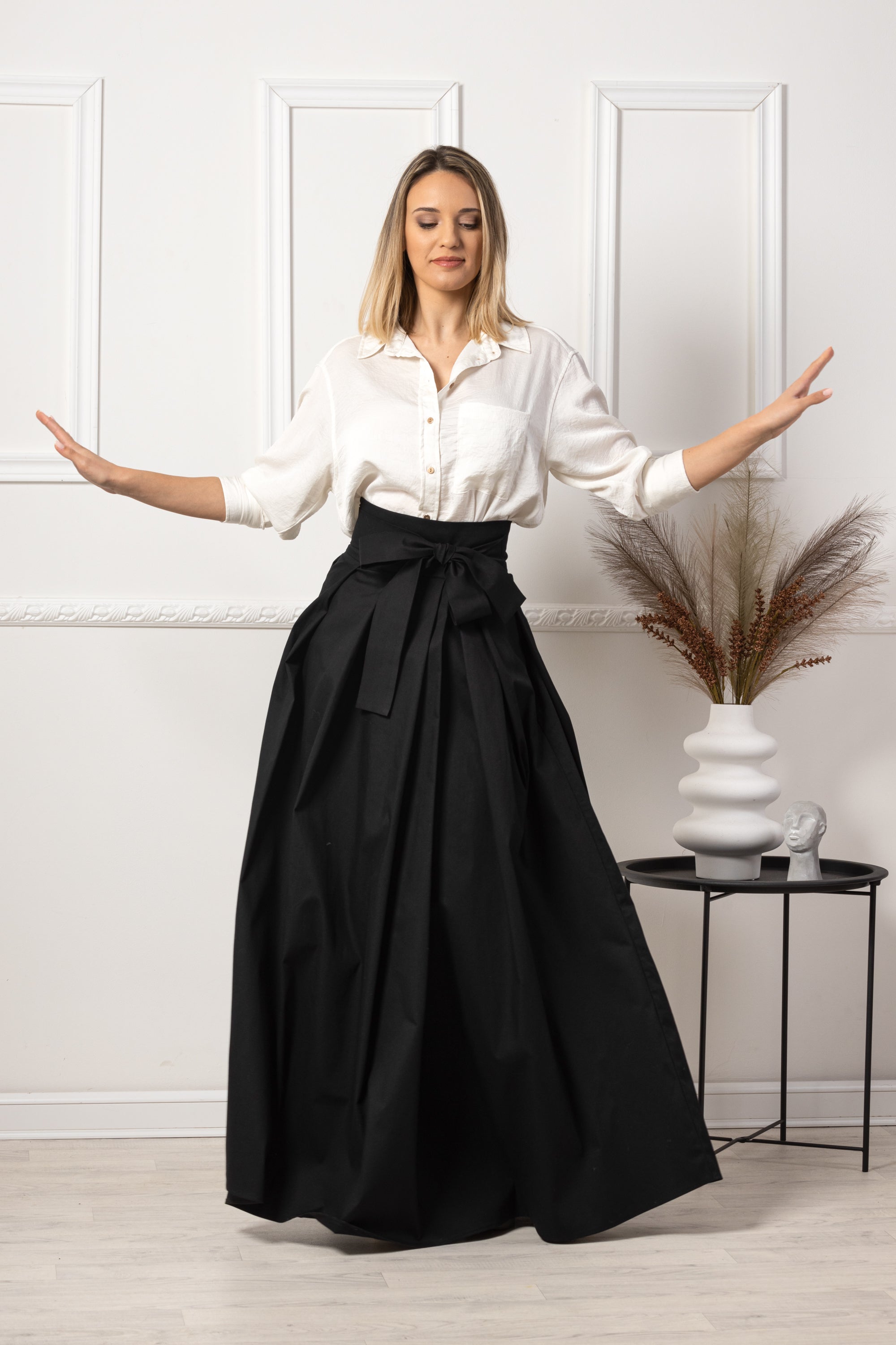 Elegant Black High Waist Pleated Maxi Skirt in cotton