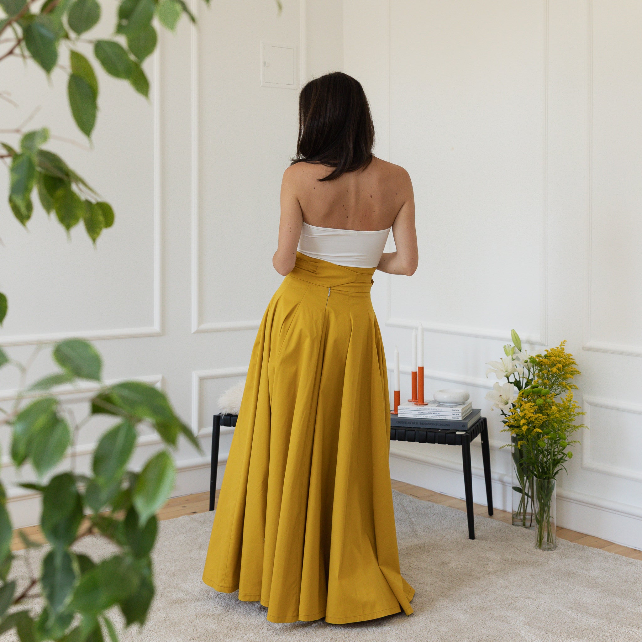 Back view of maxi cotton yellow skirt