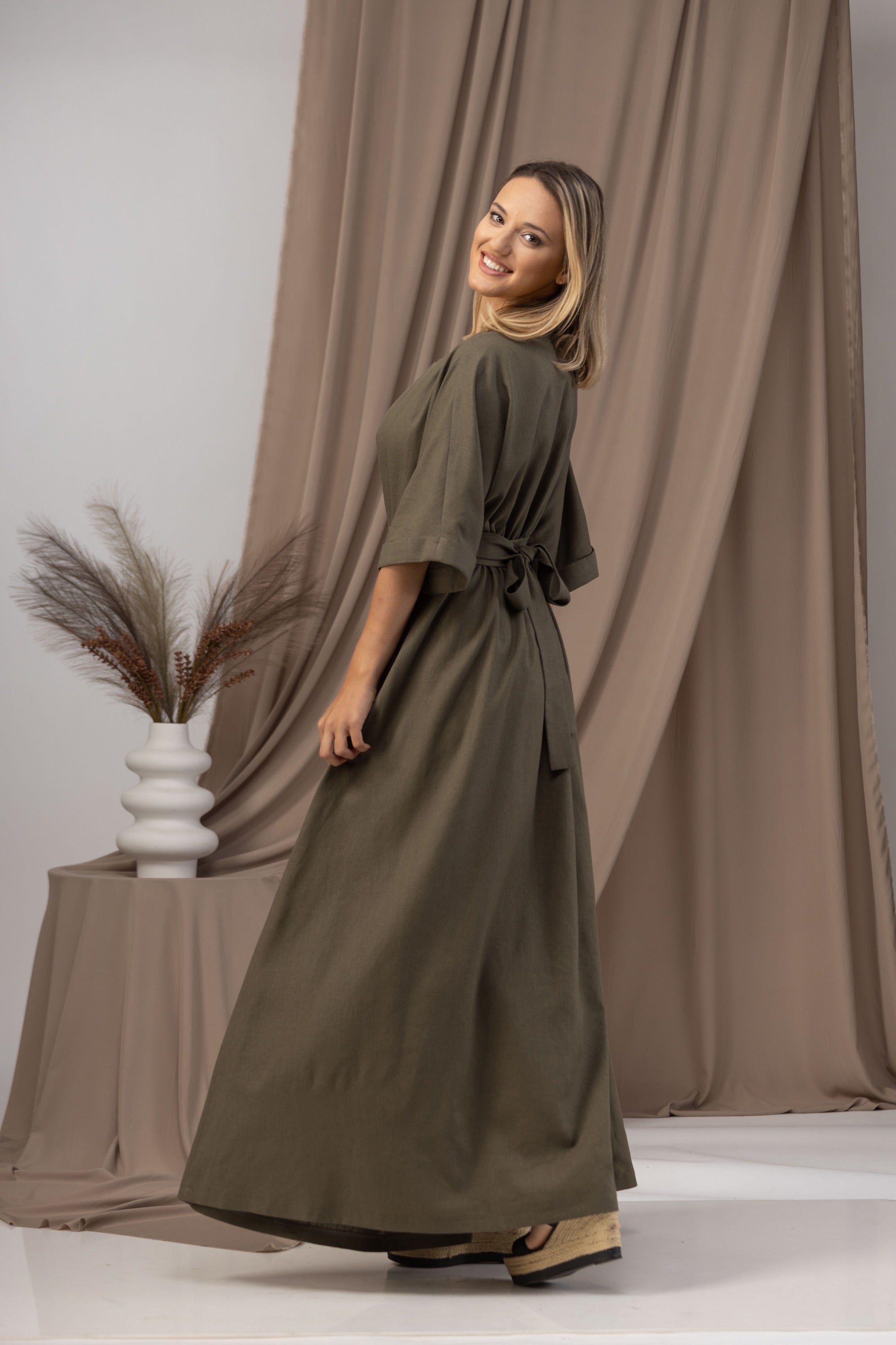 Side view of Casual summer dress in Italian linen