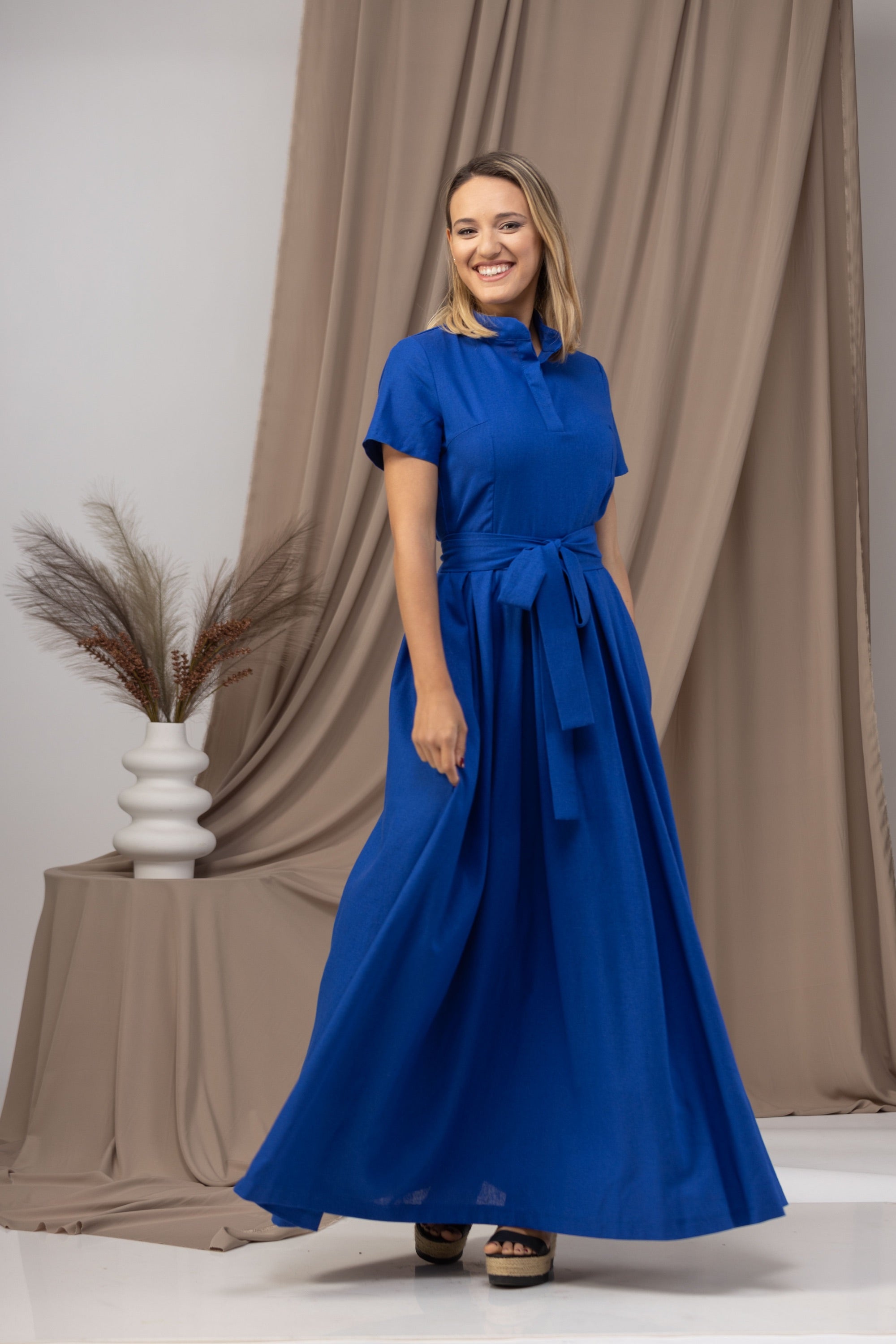 Side view of Feminine Casual Linen Maxi Dress with Back Zipper and Belt