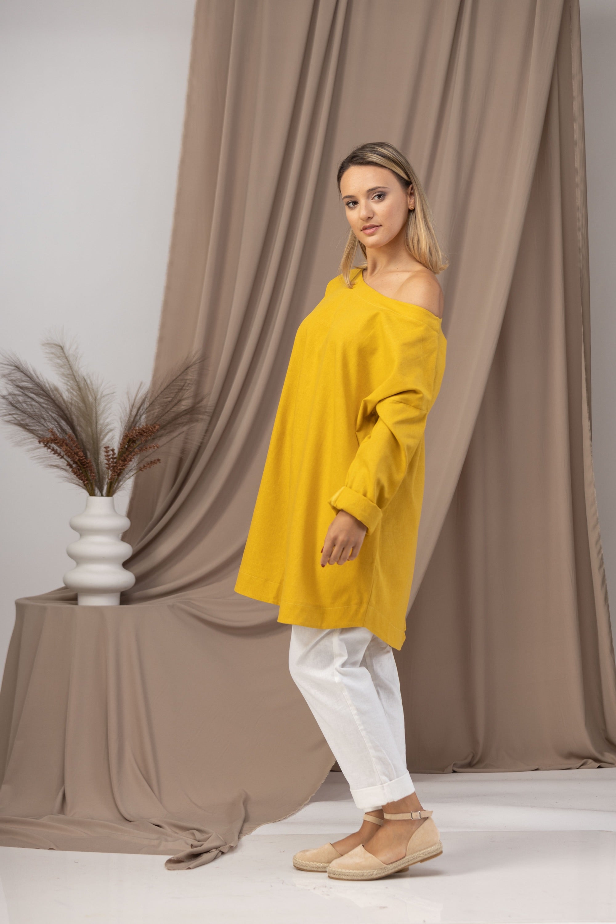 Mid-thigh off shoulder summer tunic

