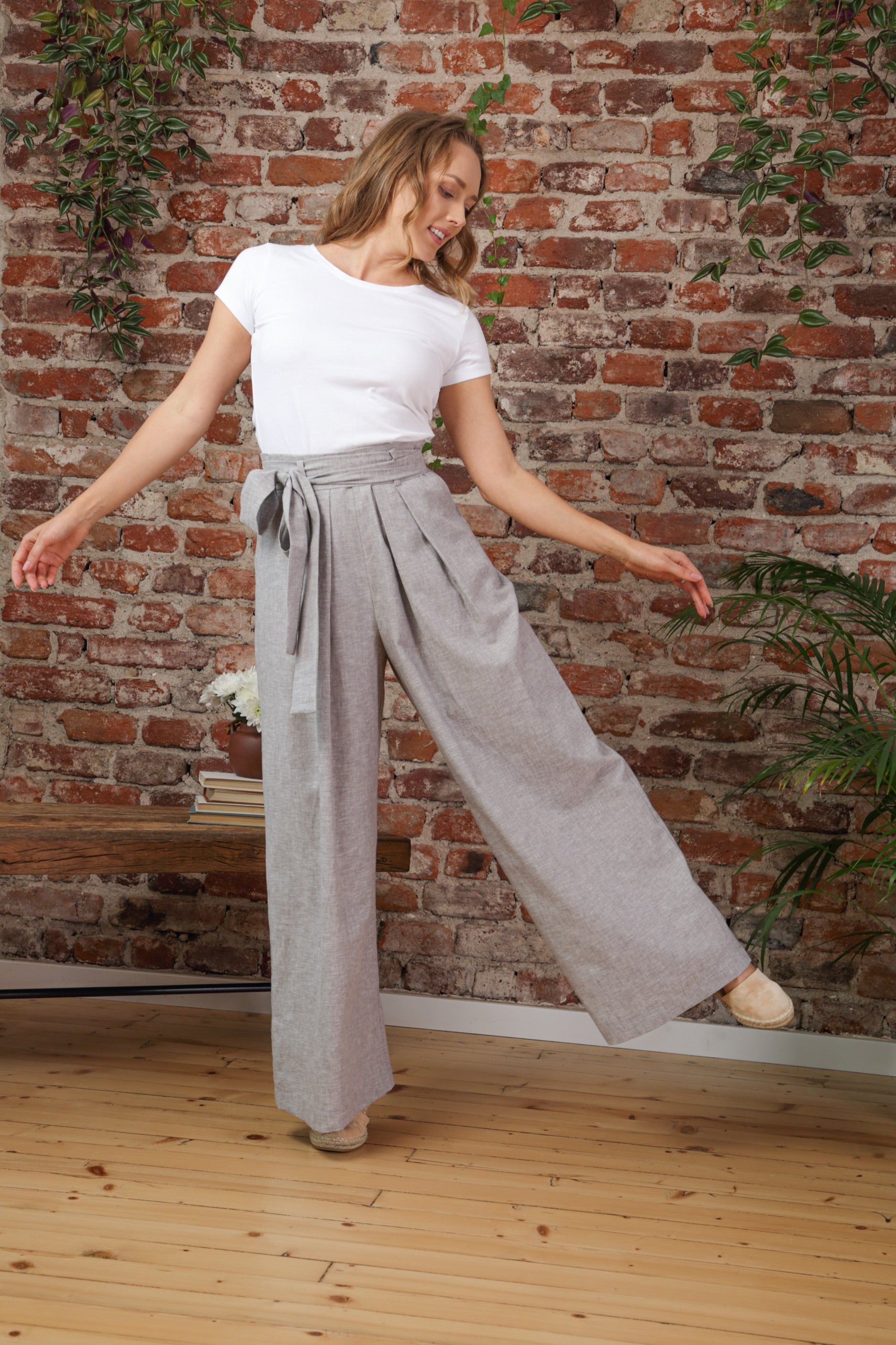 Palazzo style of Linen Palazzo Pants - from Nikka Place | Effortless fashion for easy living